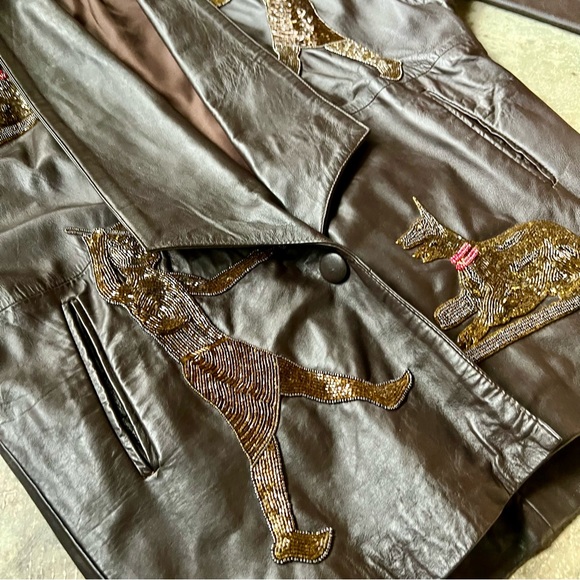 Rare!! Vintage Leather jacket with beaded Egyptian appliqué - Picture 4 of 6